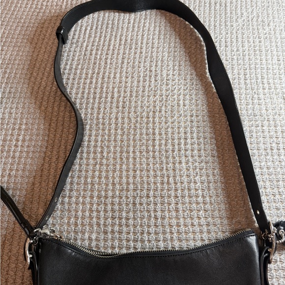 Coach Legacy Slim Duffle Black Leather Bag - Picture 3 of 10